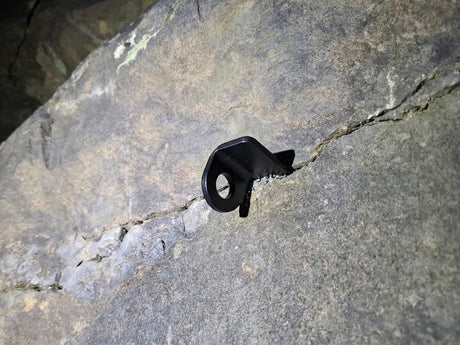 SINGING ROCK PITON A3 KNIFEBLADE PITON FOR THIN CRACKS | AID CLIMBING & MOUNTAINEERING ANCHOR