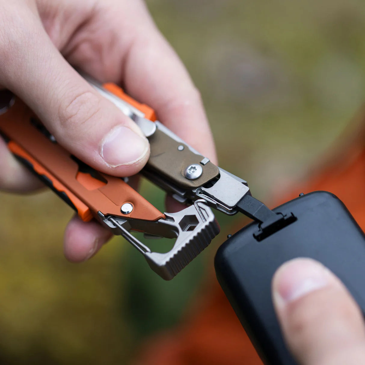 LEATHERMAN MULTIPURPOSE KNIFE SIGNAL-MESA VERDE